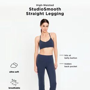 High-Waisted Studio Smooth Straight Legging